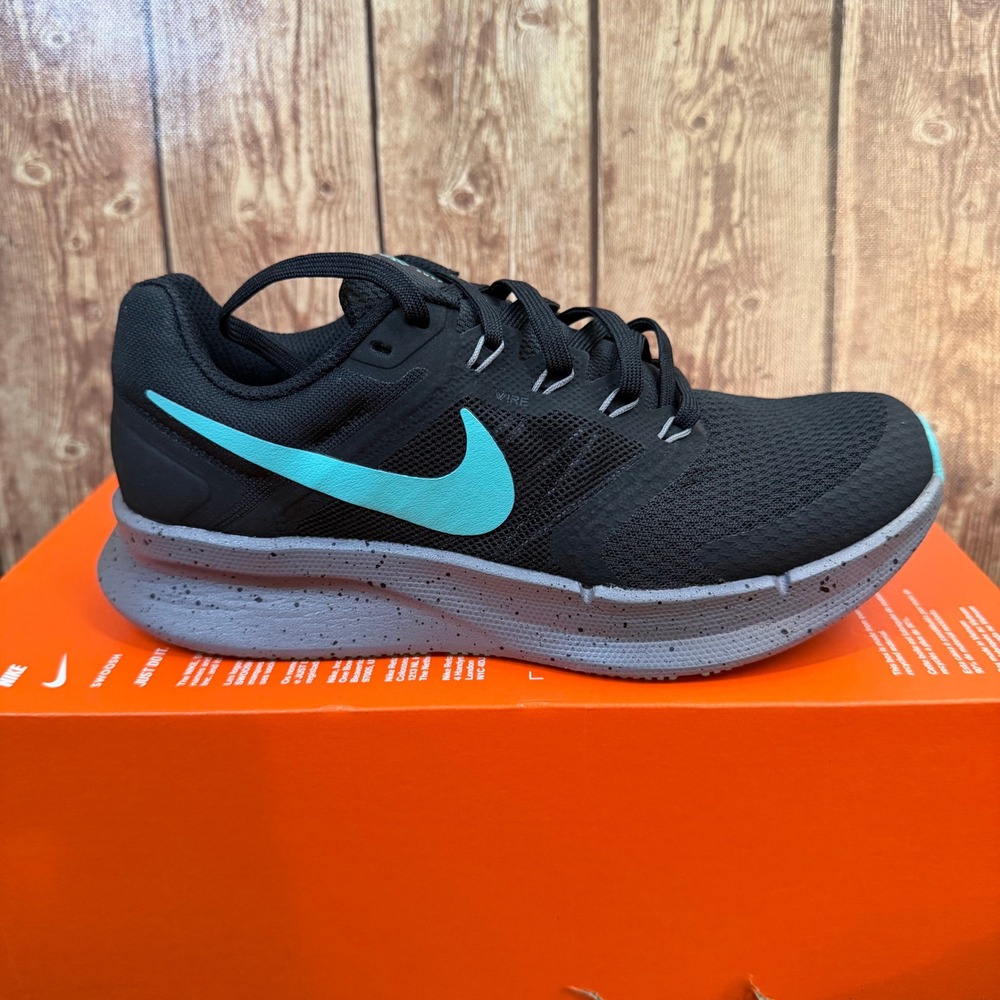 Nike Run Swift 3 SE Running Shoes Womens Size 6.5 Black Green Frost Gunsmoke